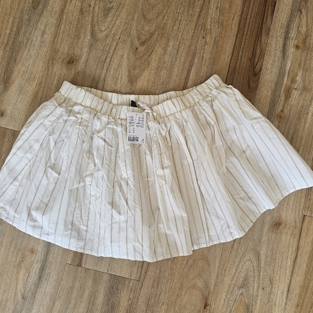 H&M White A-Line Skirt